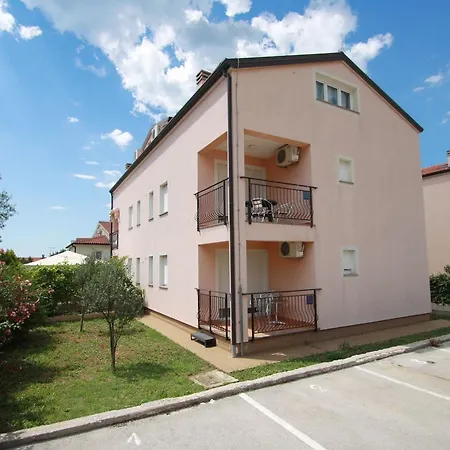 Apartmán Peaceful In Croatia With Terrace *