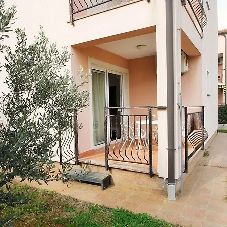 Peaceful In Croatia With Terrace *