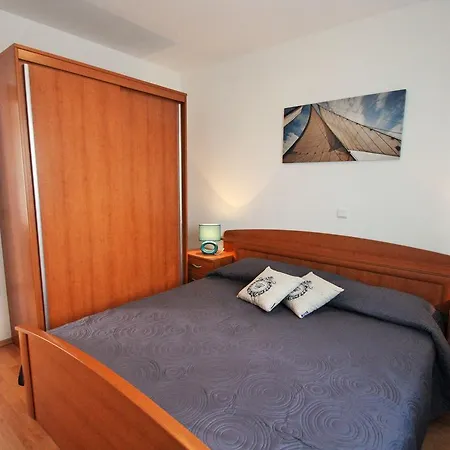 Peaceful In Croatia With Terrace Apartmán *