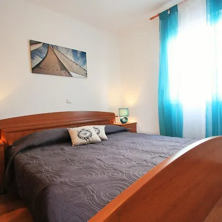 Apartamento Peaceful In Croatia With Terrace Poreč